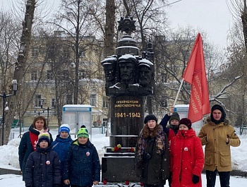 Выездной урок истории по памятным местам Московского народного ополчения
